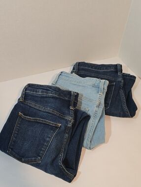 Universal Thread Women’s Jeans - Dark Blue, Light Blue, Indigo